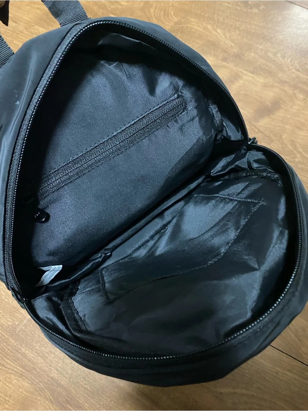Black women’s Lightweight Nylon Backpack